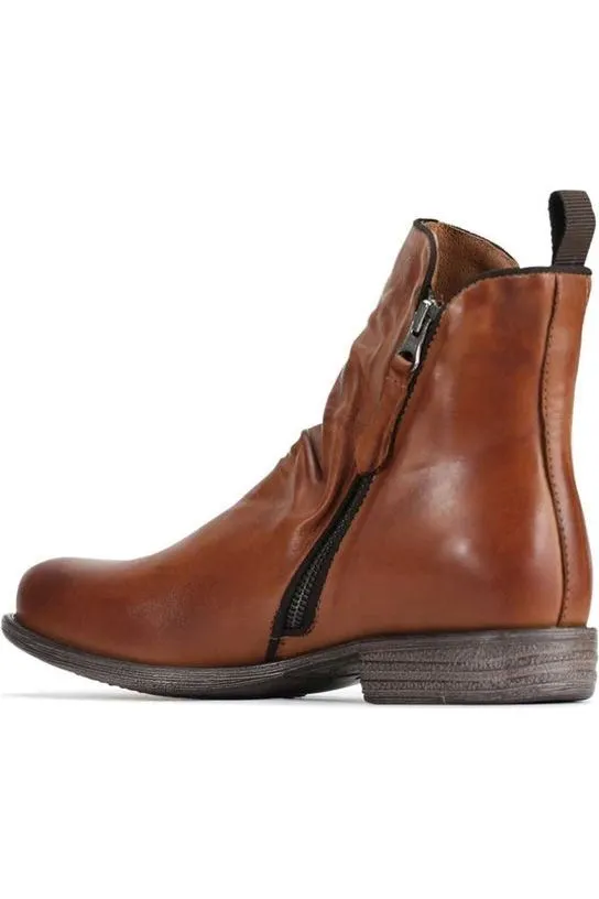 EOS WILDS BOOT - BRANDY