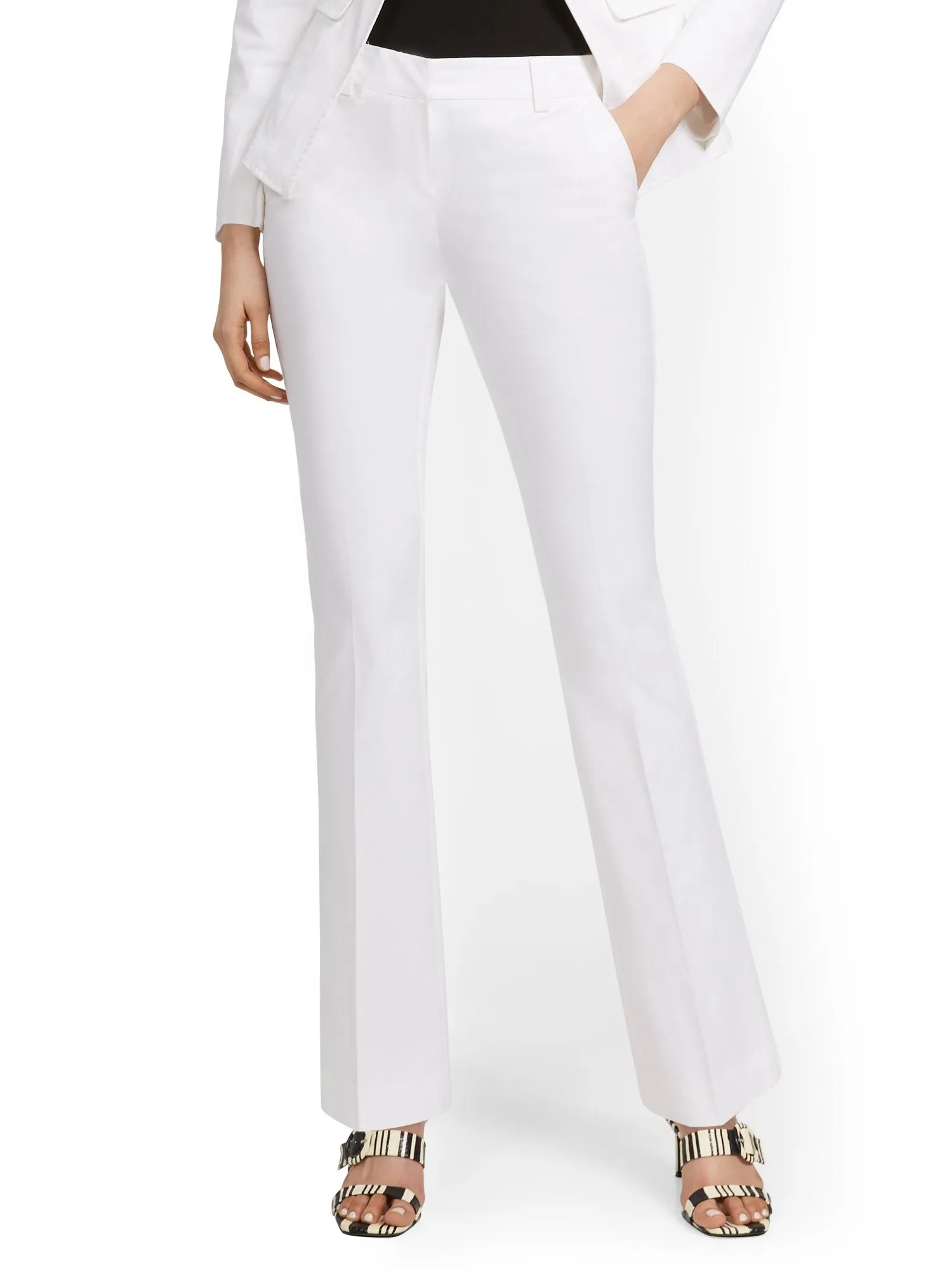 Petite Mid-Rise Bootcut Pant