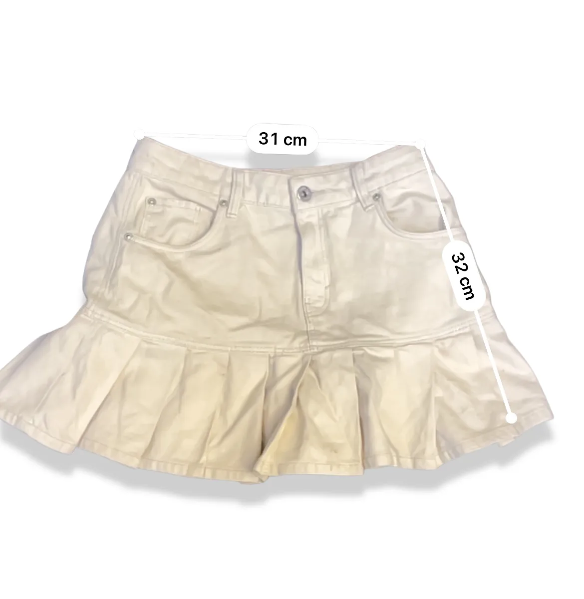 Vintage medium waist mini cream skirts